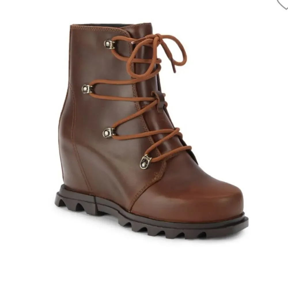 Sorel Joan Of‎ Artic Waterproof Wedge III Booties In Hazelnut Size 8